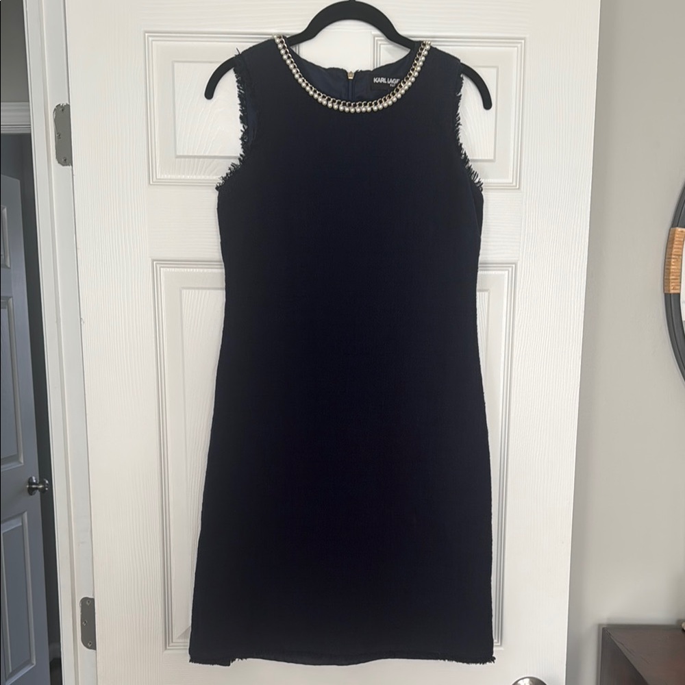 KARL LAGERFELD Size 2Navy tweed dress with Pearl neck Detail